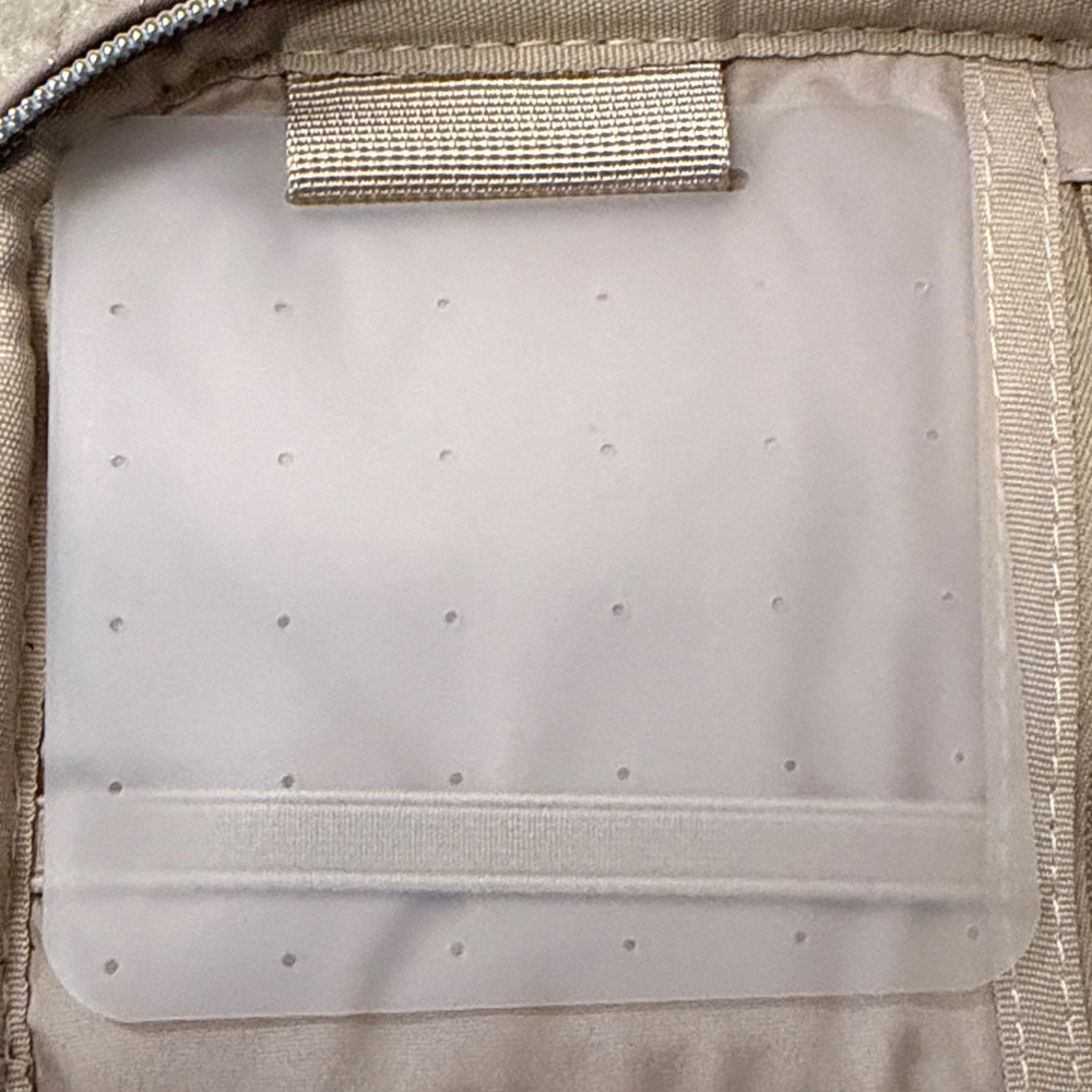 Quilted Mauve Travel Jewelry Pouch - Picture 5 of 5